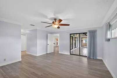 10460 Greentrail Drive N, Boynton Beach, FL 33436 - Photo 17
