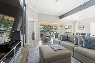 102 Euphrates Cir, Palm Beach Gardens, FL 33410 - Photo 13