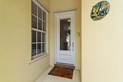 102 Euphrates Circle, Palm Beach Gardens, FL 33410 - Photo 7