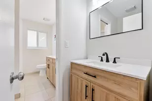 620 N 66th Ave, Hollywood, FL 33024 - Photo 19