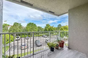 5011 Wiles Rd, Coconut Creek, FL 33073 - Photo 15