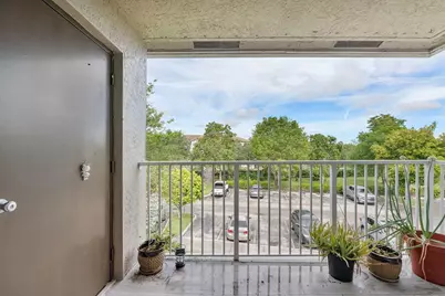 5011 Wiles Road #Unit 303, Coconut Creek, FL 33073 - Photo 17