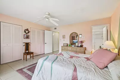 475 Holyoke Lane, Lake Worth, FL 33467 - Photo 11