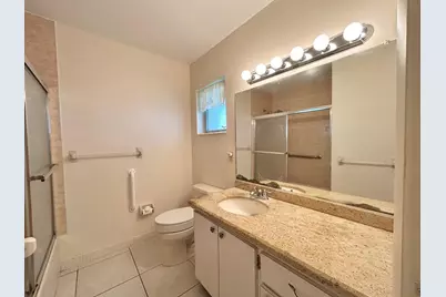 2854 E Ashley Dr Drive E #B, West Palm Beach, FL 33415 - Photo 13