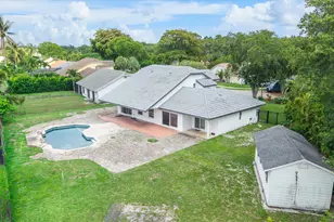 4391 NW 51st St, Coconut Creek, FL 33073 - Photo 5