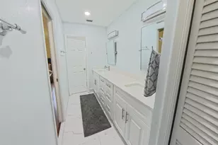 13484 Jonquil Ct, Wellington, FL 33414 - Photo 15