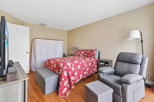 2641 Gately Dr W, West Palm Beach, FL 33415 - Photo 11