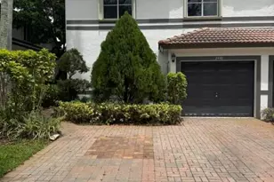 2440 NW 99th Way, Sunrise, FL 33322 - Photo 3
