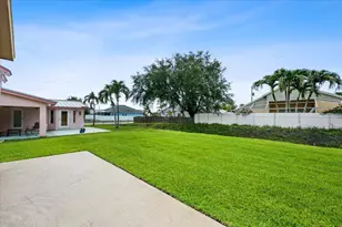 6397 Garrett St, Jupiter, FL 33458 - Photo 3