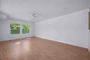 1945 Stratford Way, West Palm Beach, FL 33409 - Photo 13