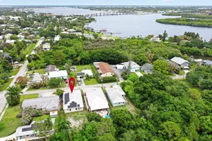 798 SW 33rd St, Palm City, FL 34990 - Photo 3