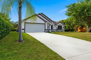 3031 SE Galt Cir, Port Saint Lucie, FL 34984 - Photo 3