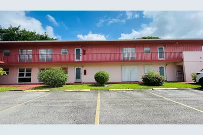 19 Golfs Edge, West Palm Beach, FL 33417 - Photo 1