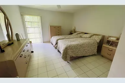 19 Golfs Edge, West Palm Beach, FL 33417 - Photo 9