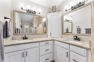 11911 Classic Dr, Coral Springs, FL 33071 - Photo 27