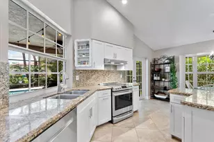 11911 Classic Dr, Coral Springs, FL 33071 - Photo 17