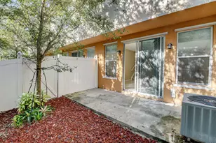 120 Williams Ct, Palm Springs, FL 33461 - Photo 11