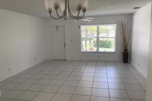 9627 SE Crest Ct, Hobe Sound, FL 33455 - Photo 5
