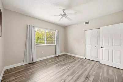 2802 Sarento Place #106, Palm Beach Gardens, FL 33410 - Photo 27