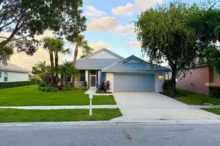 9041 Bay Harbour Cir, West Palm Beach, FL 33411 - Photo 3