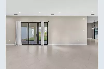 10630 SW 55th Street, Cooper City, FL 33328 - Photo 9