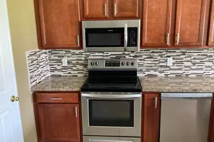 688 SW Heather St, Port Saint Lucie, FL 34983 - Photo 9