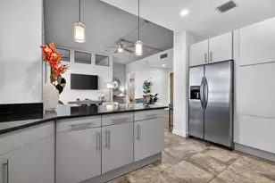 365 SE 6th Ave, Delray Beach, FL 33483 - Photo 13