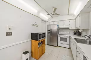 9505 NW 73rd St, Tamarac, FL 33321 - Photo 7