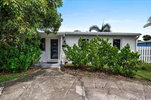 727 Bunker Rd, West Palm Beach, FL 33405 - Photo 3