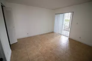 7610 Westwood Dr, Tamarac, FL 33321 - Photo 9