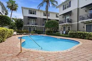 2265 NE 9th Ave, Wilton Manors, FL 33305 - Photo 1