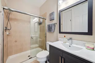 2265 NE 9th Ave, Wilton Manors, FL 33305 - Photo 19