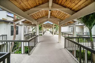 830 Greensward Ct, Delray Beach, FL 33445 - Photo 25