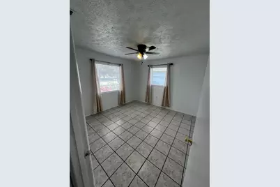 173 SE Fallon Drive, Port Saint Lucie, FL 34983 - Photo 5