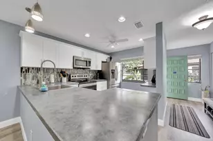 21866 Cypress Cir, Boca Raton, FL 33433 - Photo 7