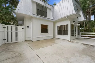 576 SW Rustic Circle, Stuart, FL 34997 - Photo 3