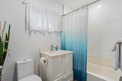 3961 NE 10th Avenue, Oakland Park, FL 33334 - Photo 39