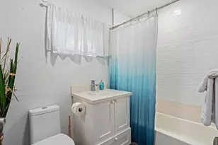 3961 NE 10th Ave, Oakland Park, FL 33334 - Photo 39