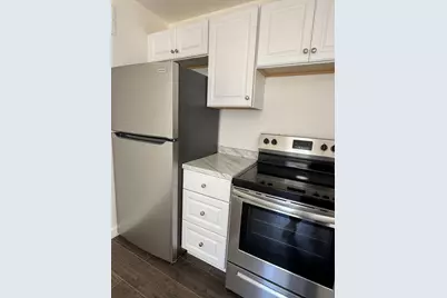 261 NW 81st Street #B, Miami, FL 33150 - Photo 9