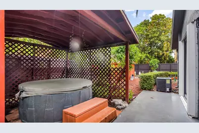9720 SW 12th Street, Pembroke Pines, FL 33025 - Photo 21