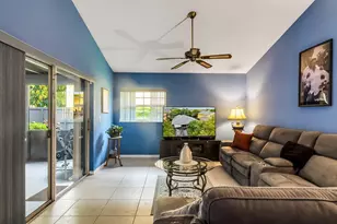 9720 SW 12th St, Pembroke Pines, FL 33025 - Photo 5
