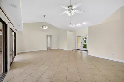 10420 SE Jupiter Narrows Drive, Hobe Sound, FL 33455 - Photo 11