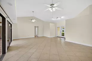 10420 SE Jupiter Narrows Dr, Hobe Sound, FL 33455 - Photo 11