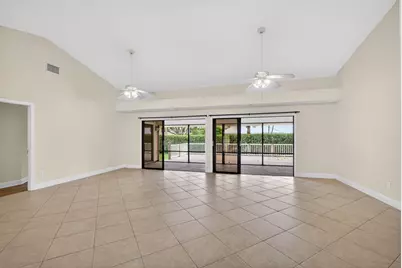 10420 SE Jupiter Narrows Drive, Hobe Sound, FL 33455 - Photo 9