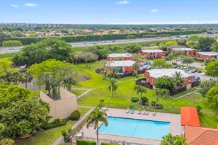 22910 Oxford Pl, Boca Raton, FL 33433 - Photo 27