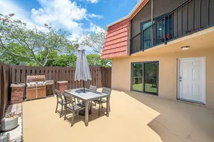 22910 Oxford Pl, Boca Raton, FL 33433 - Photo 5