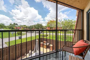 22910 Oxford Pl, Boca Raton, FL 33433 - Photo 25