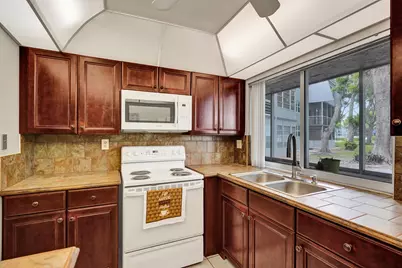 9080 Lime Bay Boulevard, Tamarac, FL 33321 - Photo 9