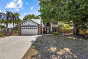 2250 SE Country Club Ln, Stuart, FL 34996 - Photo 33