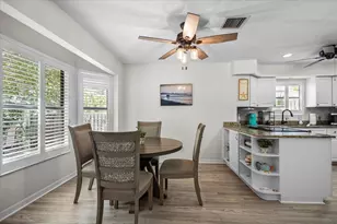2250 SE Country Club Ln, Stuart, FL 34996 - Photo 7
